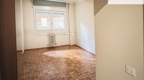 Foto 5 de Pis en venda a Moscardó, Madrid