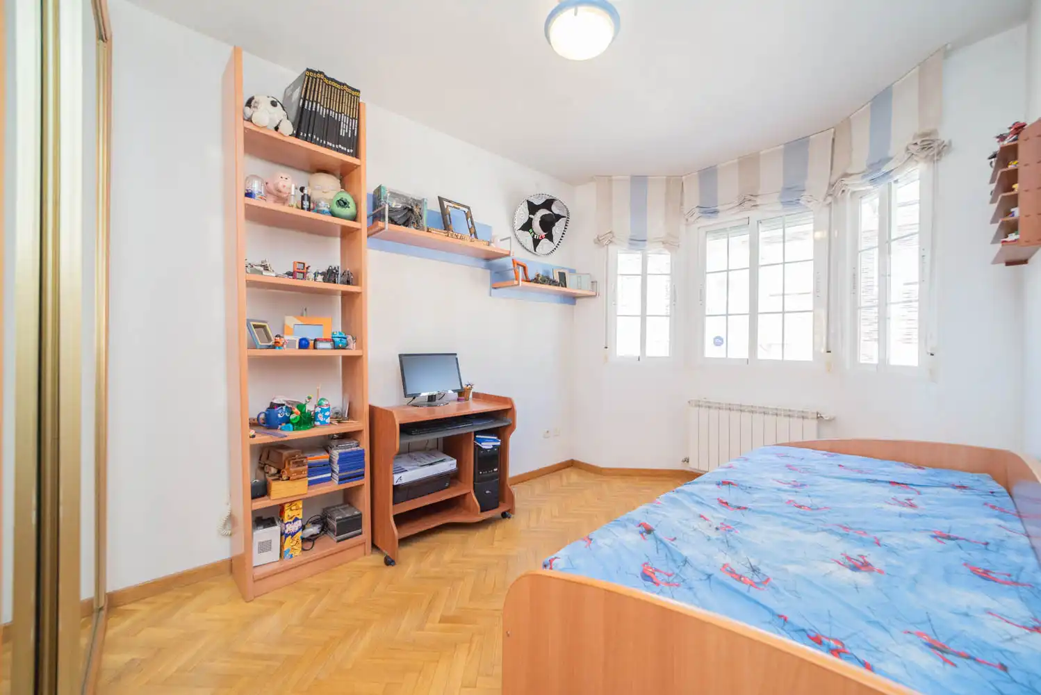 Dormitori de Casa adosada en venda en Villanueva del Pardillo amb Aire condicionat, Calefacció i Parquet