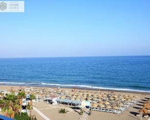 Vista exterior de Estudi de lloguer en Torremolinos amb Jardí privat, Terrassa i Piscina comunitària