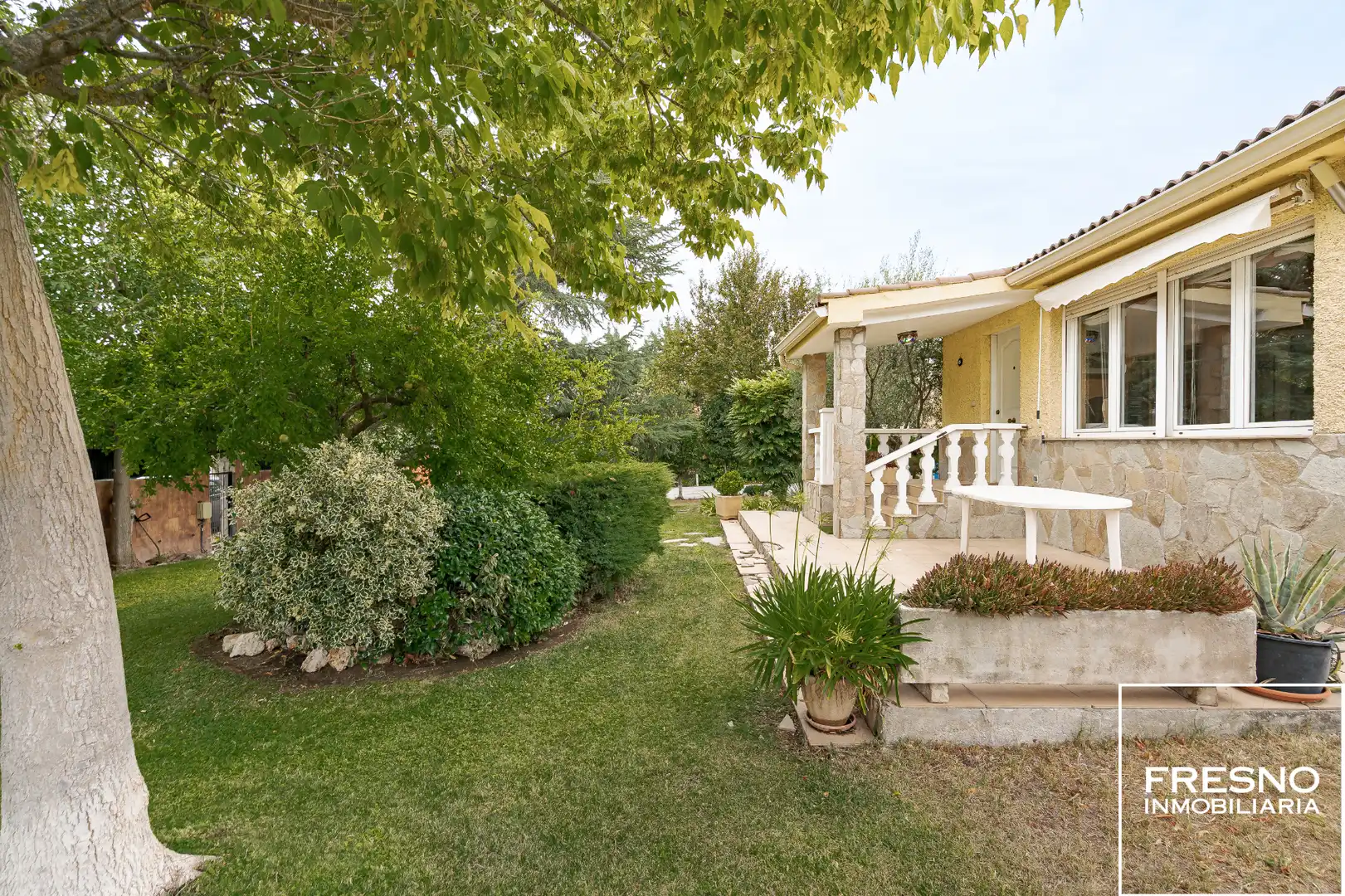 Jardí de Casa o xalet en venda en Paracuellos de Jarama amb Aire condicionat, Calefacció i Jardí privat