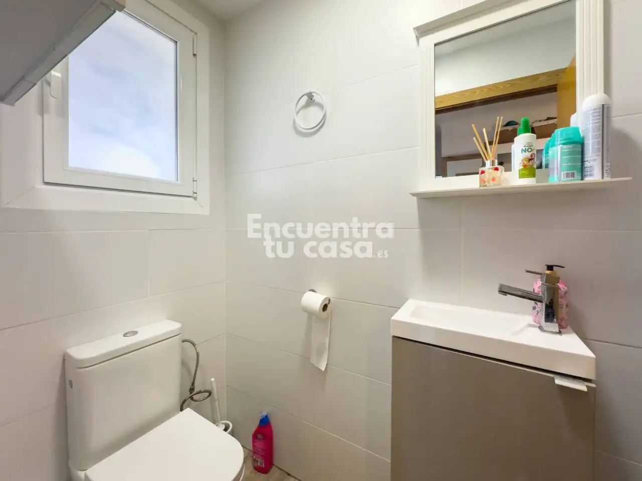 Badezimmer von Haus oder Chalet zum Verkauf in Hendaye mit Heizung, Privatgarten und Terrasse