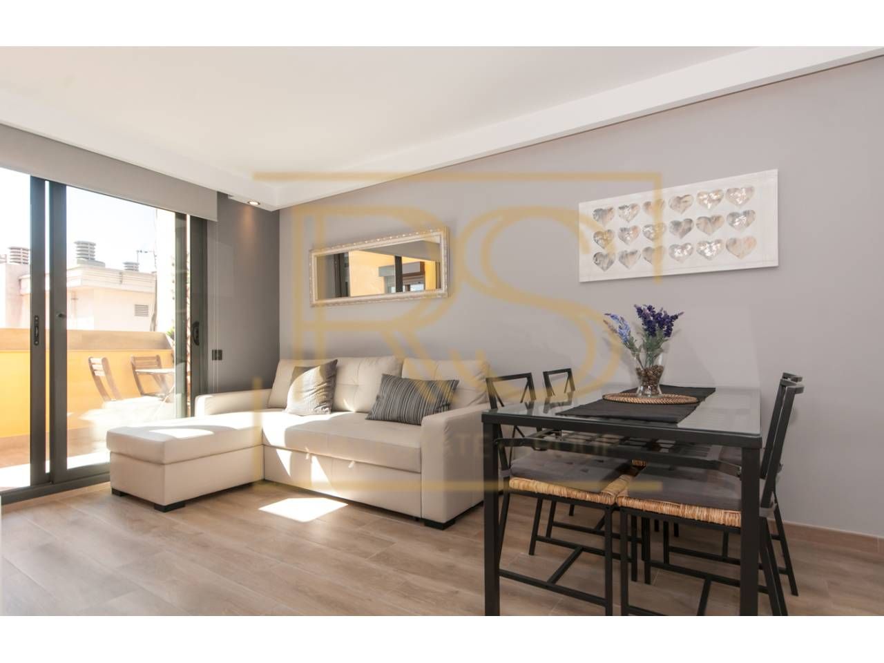 Living room of Attic to rent in  Barcelona Capital  with Air Conditioner, Heating and Parquet flooring