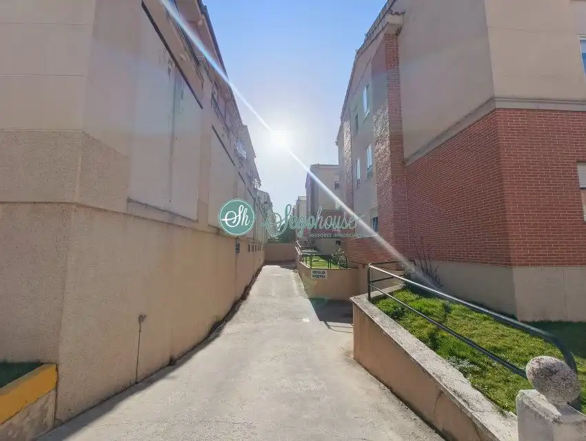 Business premises to rent in La Lastrilla, imagen 56