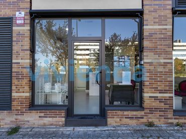 Business premises to rent in Avenida de los Arces