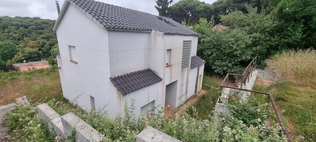Vista exterior de Casa o xalet en venda en Dosrius
