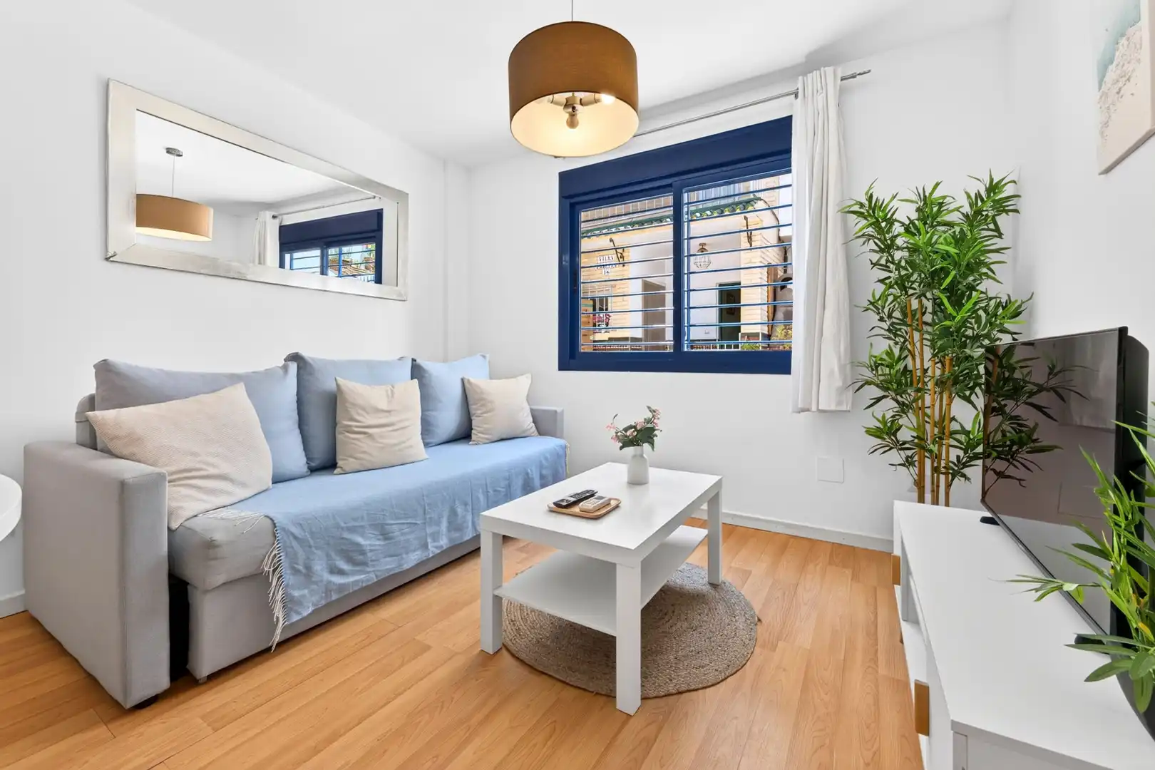 Sala d'estar de Apartament en venda en Málaga amb Aire condicionat i Moblat