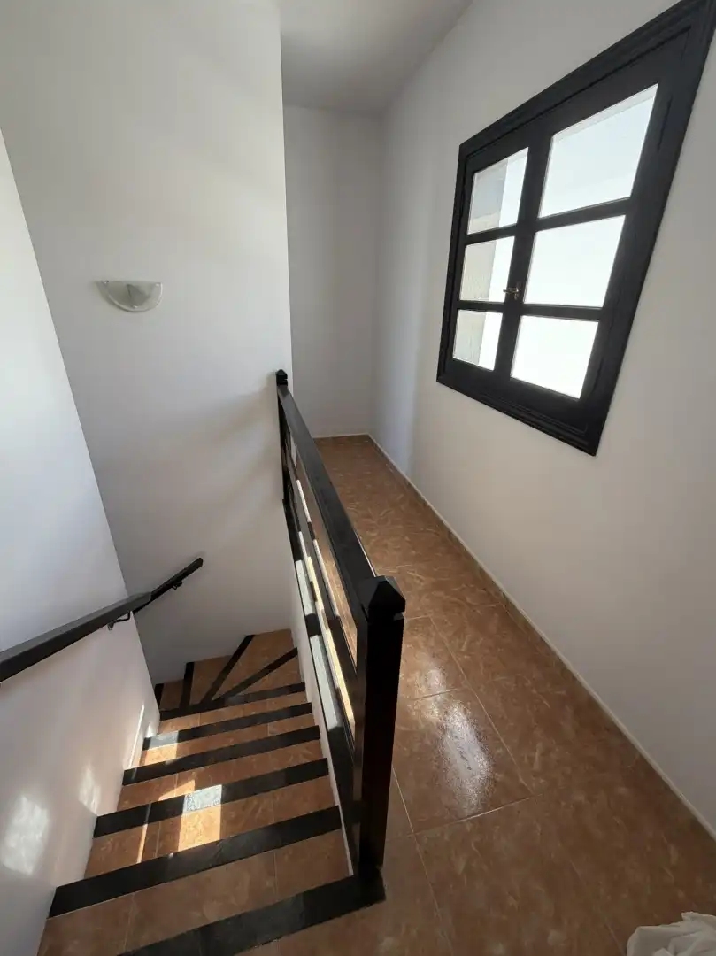 Casa aparellada amb terrassa en venda a Costa Teguise, imagen 13