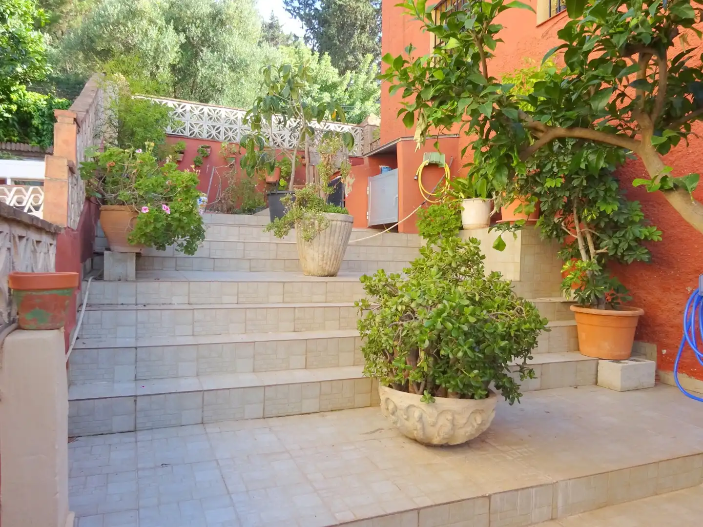 Jardí de Casa o xalet en venda en Alhaurín de la Torre amb Aire condicionat, Jardí privat i Piscina