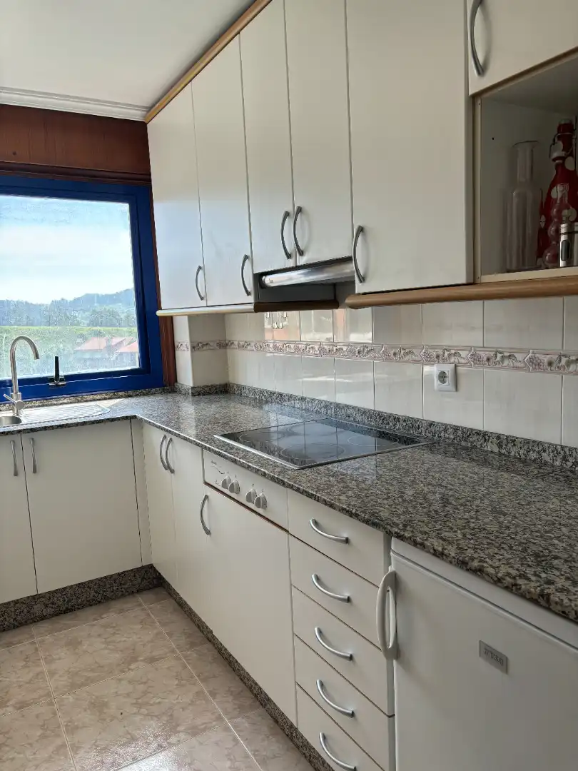 Apartments for rent in Estrada do Porto, Valadares - Beade