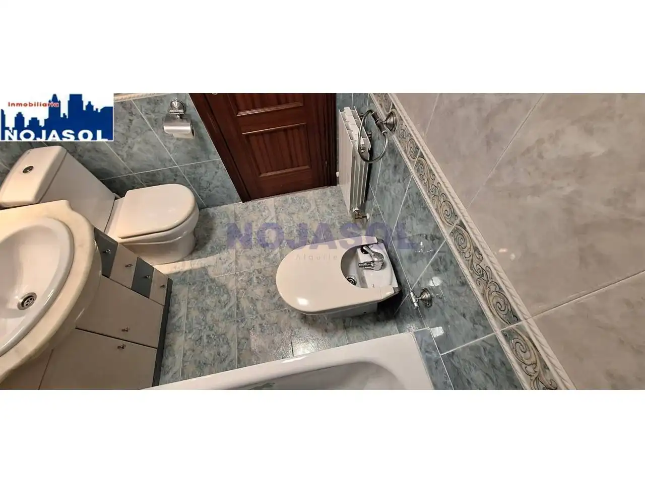 Baño de Apartamento de alquiler en Noja con Calefacción, Terraza y Amueblado