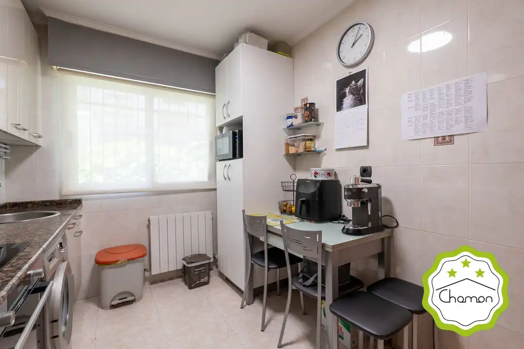 Kitchen of Flat for sale in Santurtzi   with Heating and Storage room