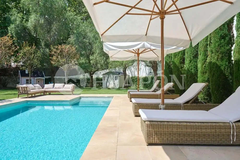 Schwimmbecken von Haus oder Chalet zum Verkauf in Alella mit Klimaanlage, Heizung und Privatgarten