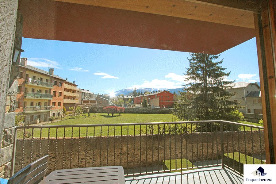 Jardín de Piso de alquiler en Llívia con Calefacción, Jardín privado y Parquet