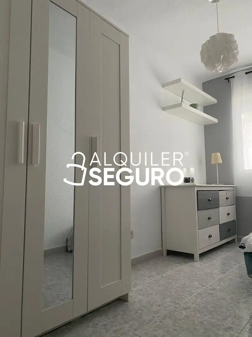 Habitación de Piso de alquiler en Alcalá de Henares con Aire acondicionado, Calefacción y Terraza