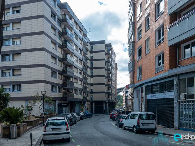 Local comercial en Venta en Zamakola Kalea en La Peña