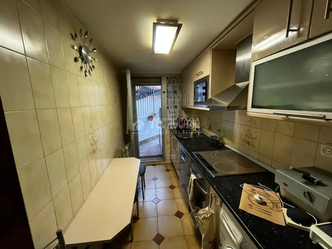 Flat for sale in C. de María Moliner, Barrio de San José