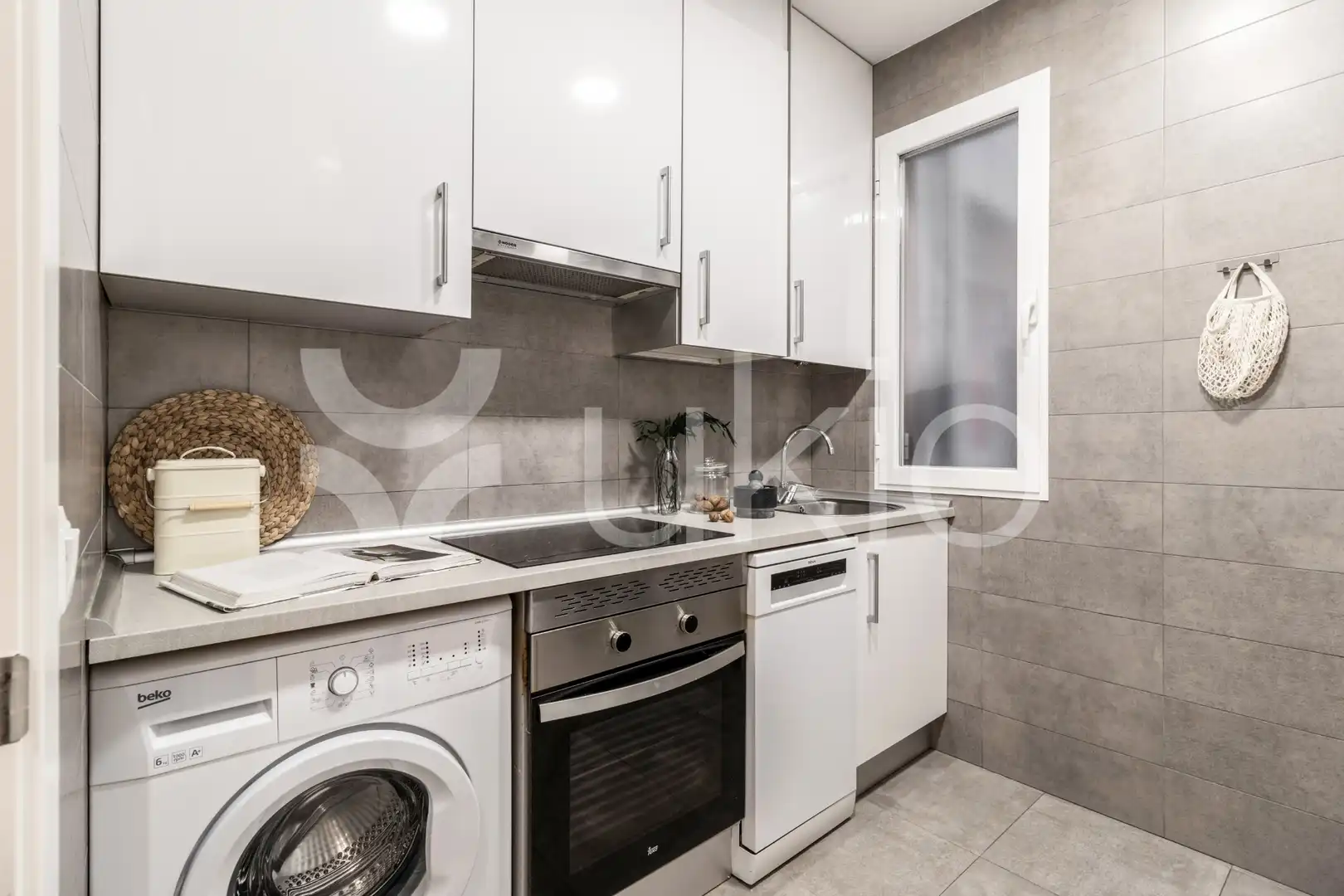 Cocina de Apartamento de alquiler en Madrid con Aire acondicionado, Calefacción y Terraza
