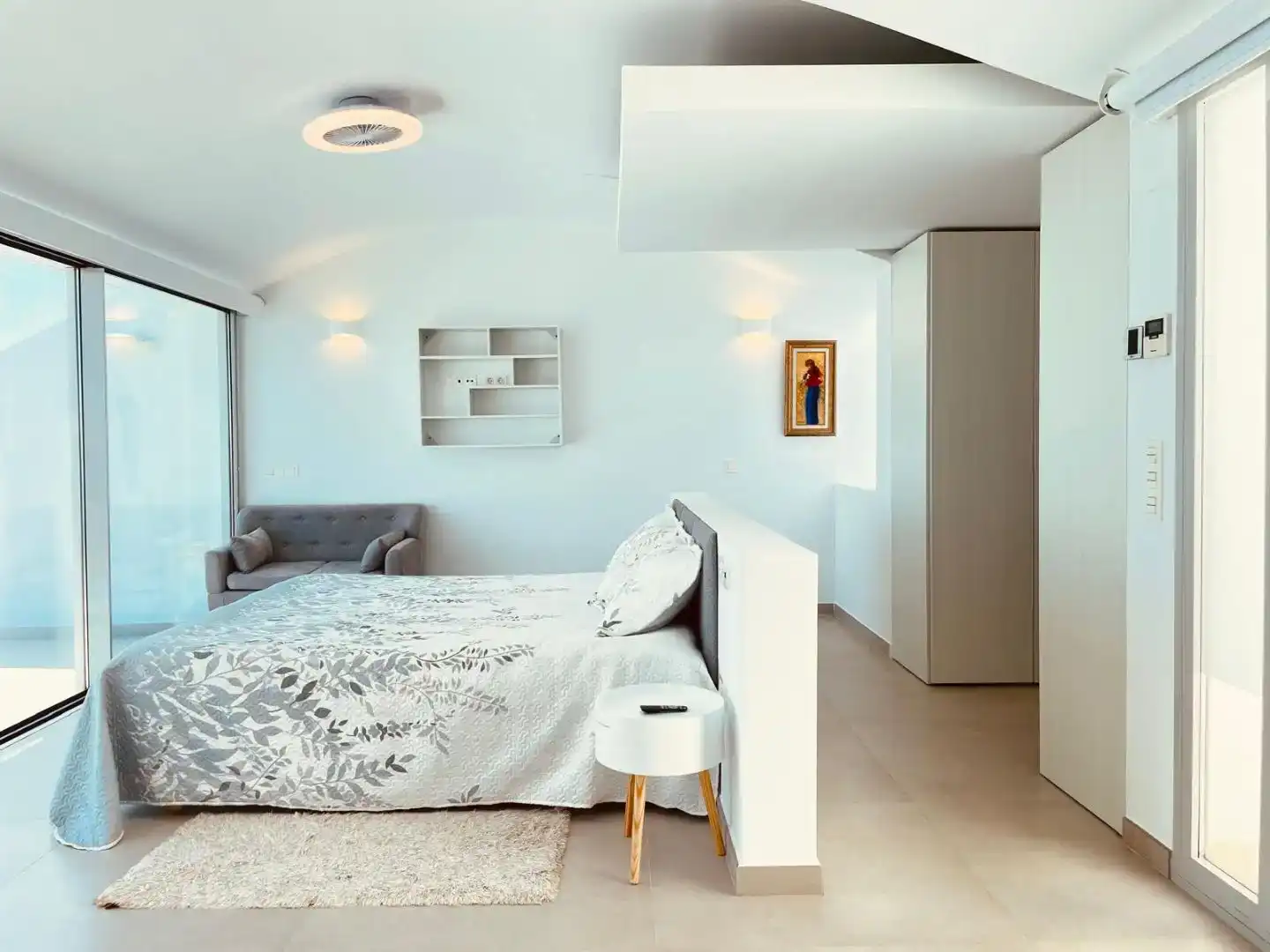 Schlafzimmer von Dachboden zum Verkauf in Benalmádena mit Klimaanlage und Schwimmbad