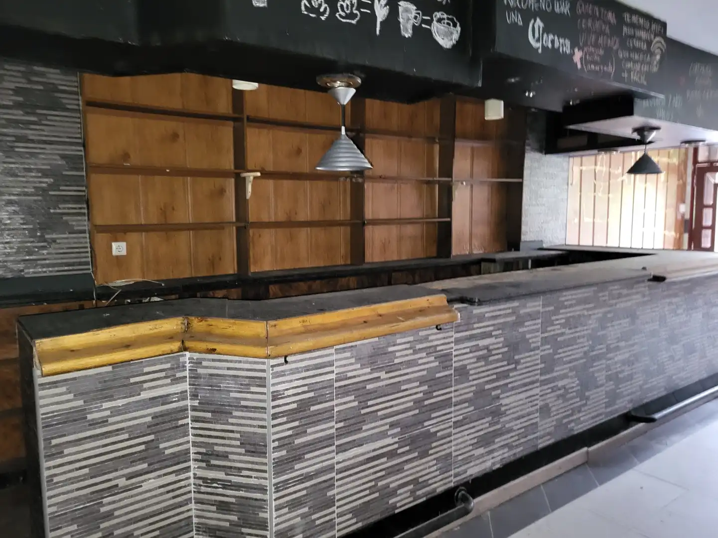 Local comercial en venta en Avilés - RAMON Y CAJAL, imagen 2