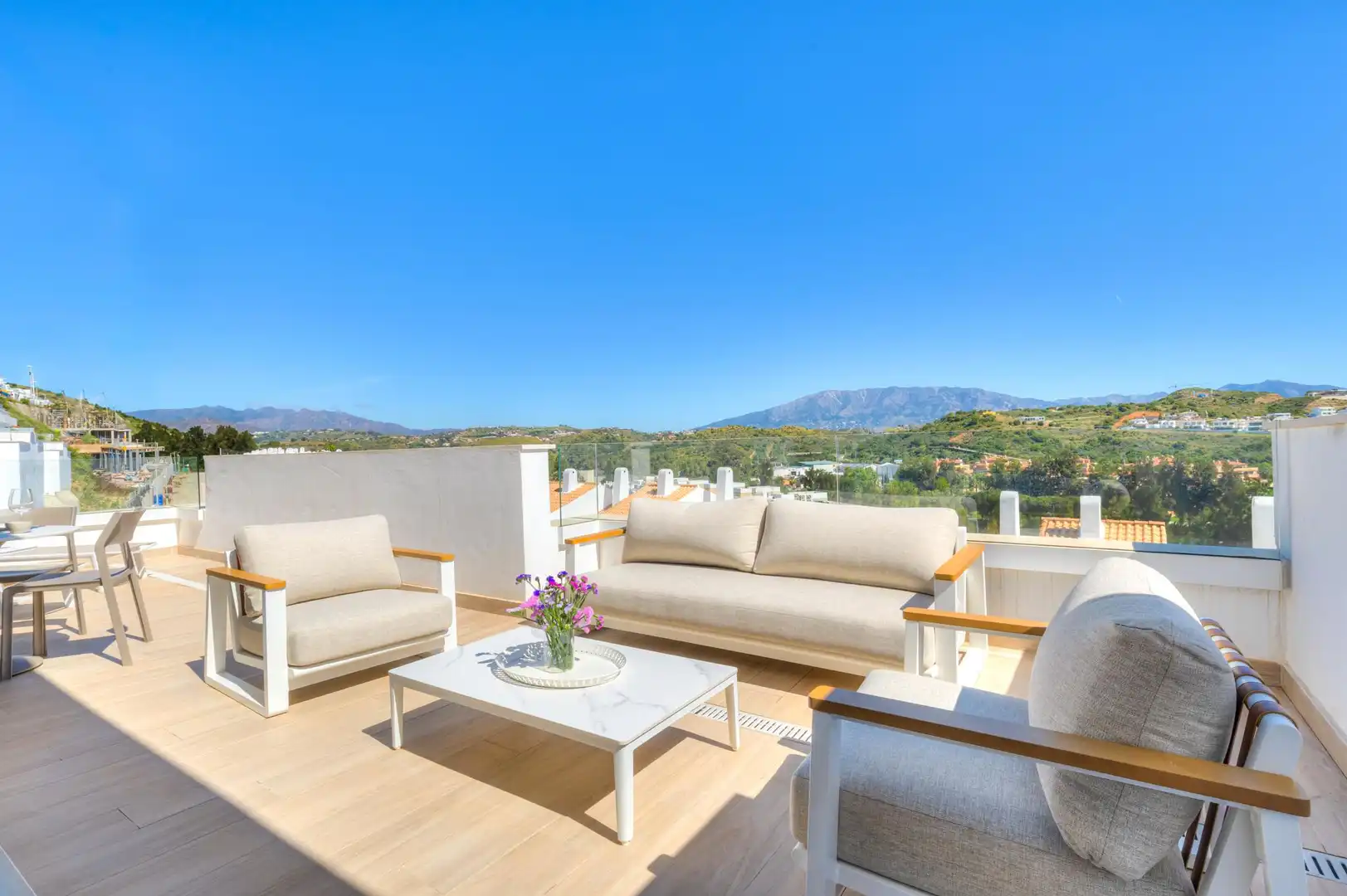 Terraza de Apartamento de alquiler en Mijas con Aire acondicionado, Calefacción y Jardín privado