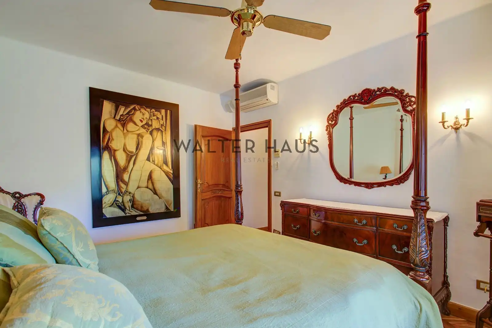 Schlafzimmer von Haus oder Chalet zum Verkauf in Sitges mit Klimaanlage, Heizung und Privatgarten