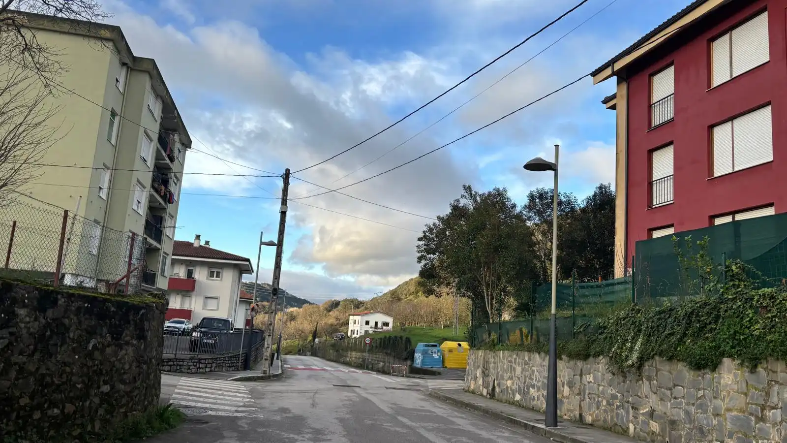 Außenansicht von Wohnung zum Verkauf in Ramales de la Victoria mit Heizung, Terrasse und Möbliert