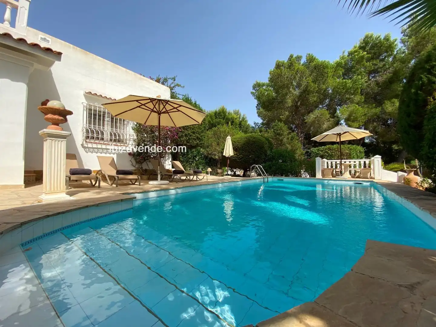 Piscina de Casa o xalet de lloguer en Sant Josep de sa Talaia amb Aire condicionat, Calefacció i Jardí privat