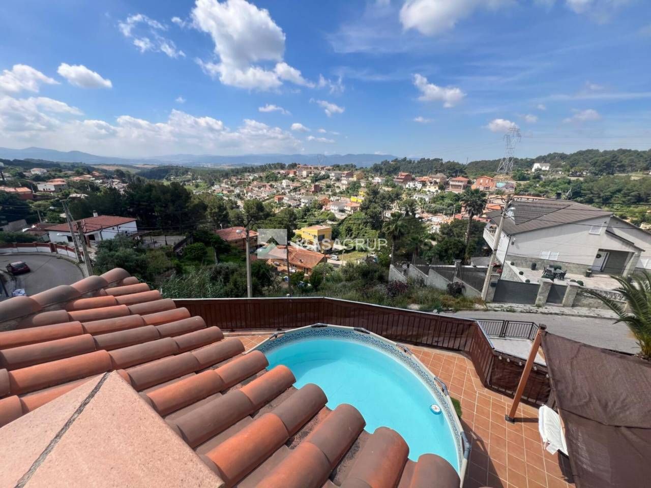 Piscina de Casa o xalet en venda en Rubí amb Aire condicionat, Jardí privat i Terrassa