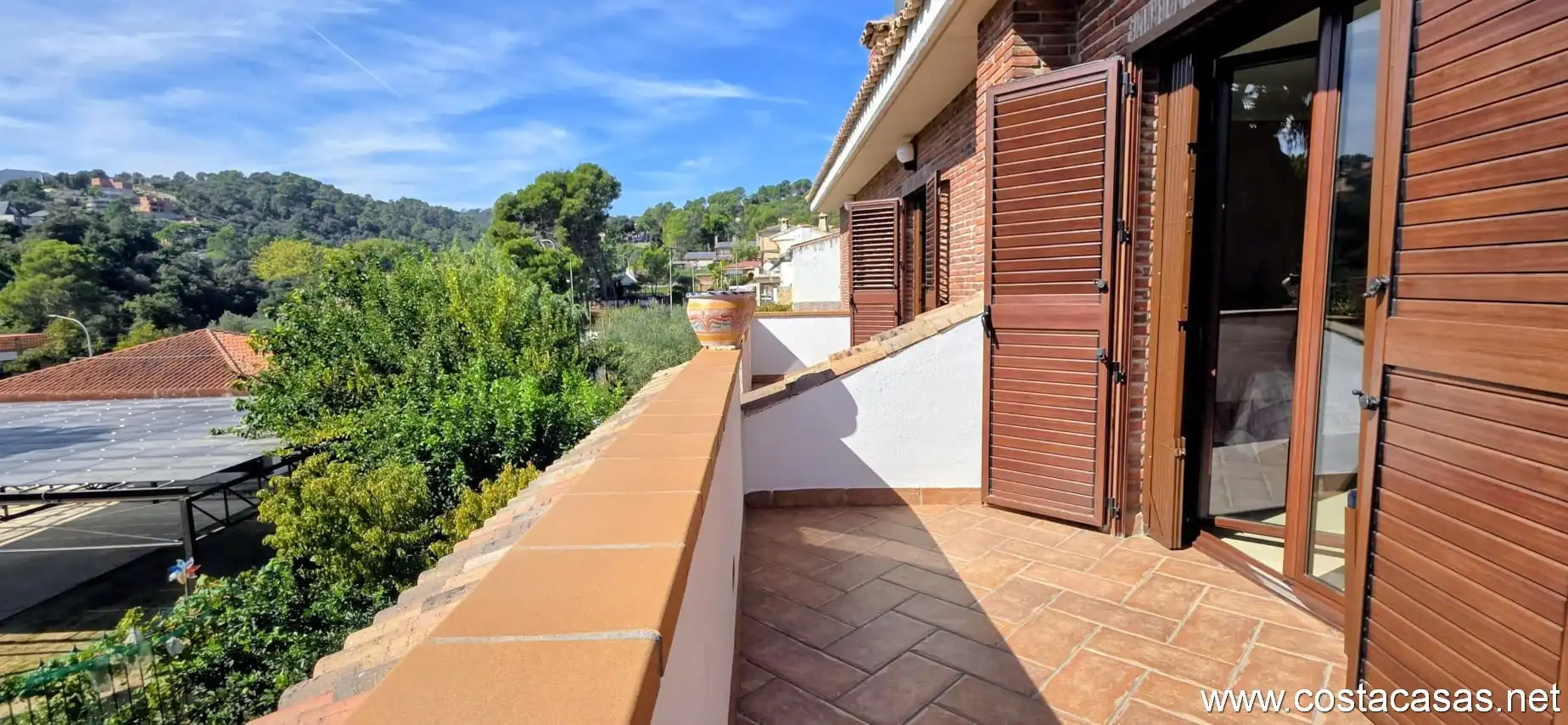 Vista exterior de Casa o chalet en venta en Castellví de Rosanes con Calefacción, Jardín privado y Terraza