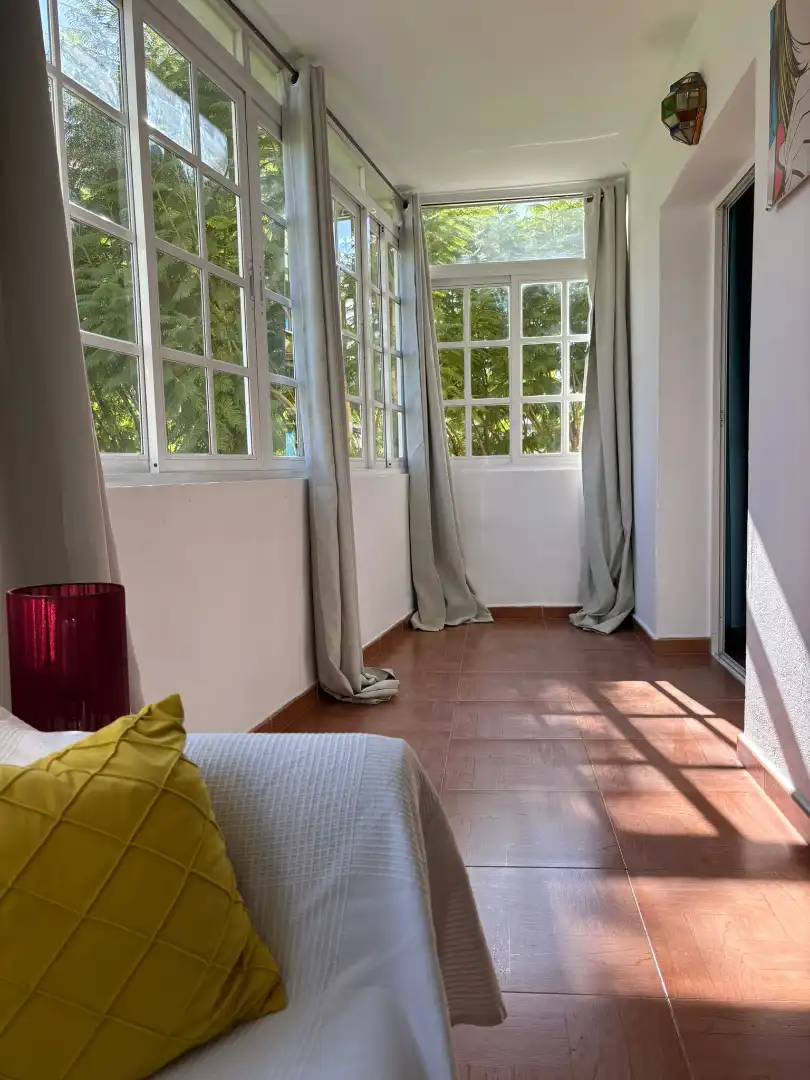 Dormitori de Apartament de lloguer en Torremolinos amb Moblat i Piscina comunitària