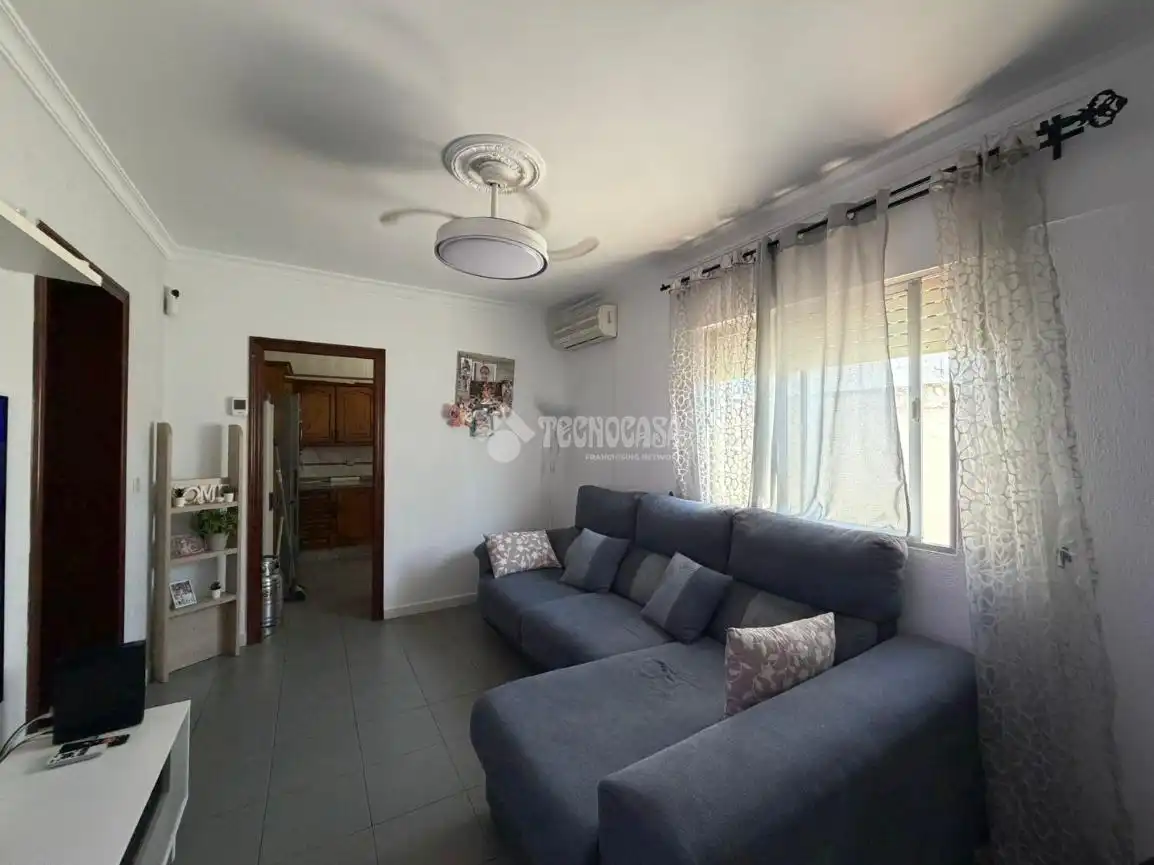 Sala de estar de Piso en venta en Isla Cristina con Aire acondicionado, Terraza y Amueblado