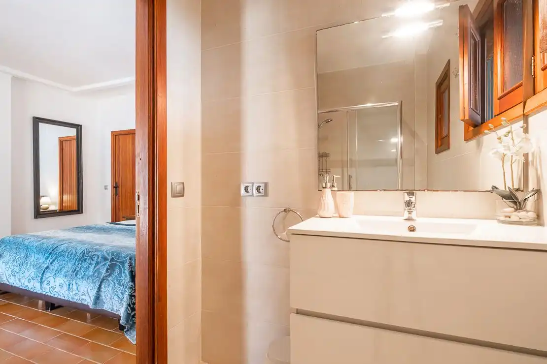 Bany de Casa o xalet en venda en Alcúdia amb Aire condicionat, Parquet i Terrassa