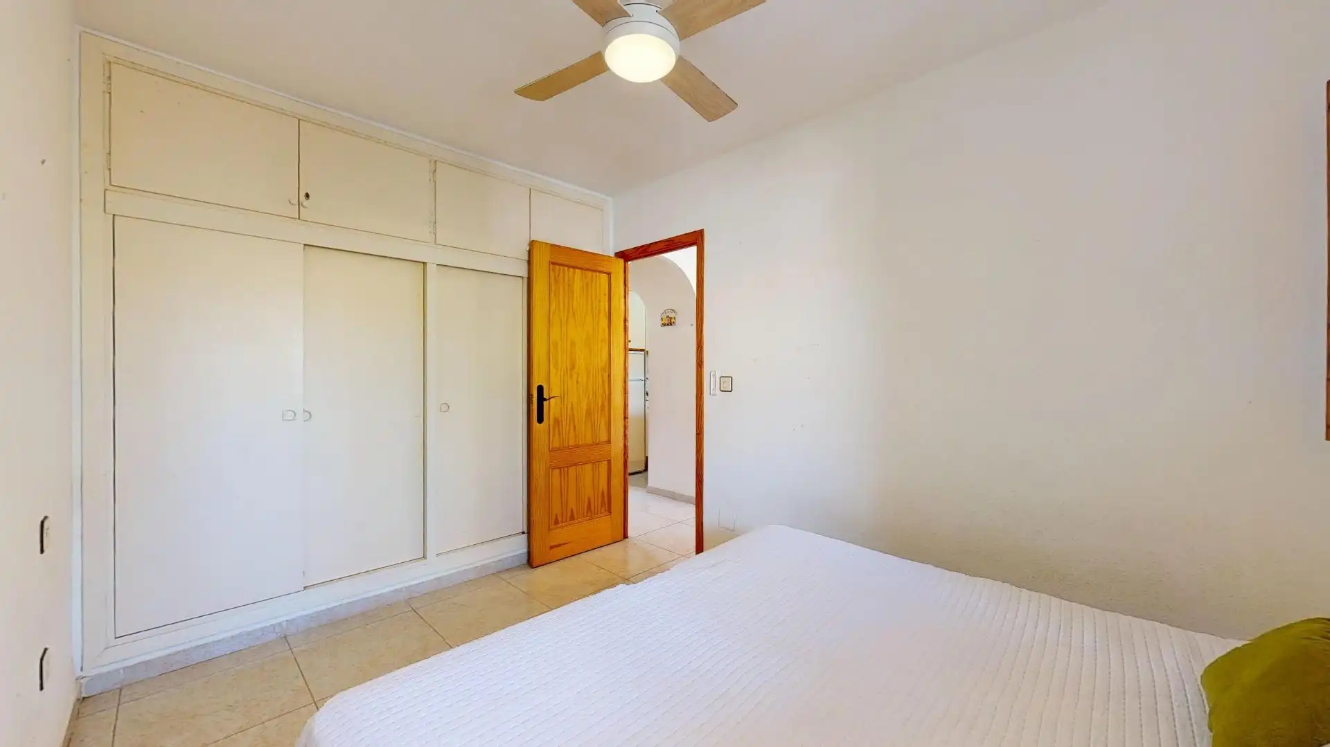 Dormitori de Apartament en venda en San Javier amb Moblat, Balcó i Piscina comunitària