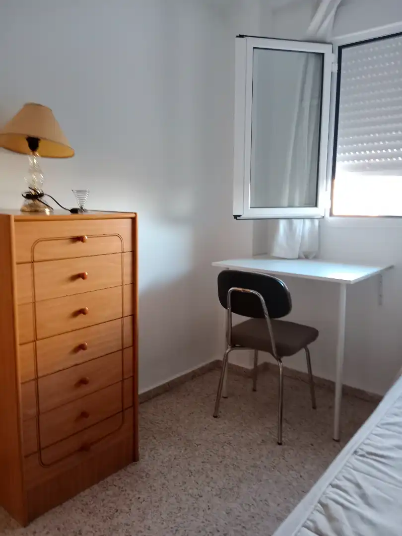 Bedroom of Flat for rent in Sevilla  with Air Conditioner, Heating and Furnished