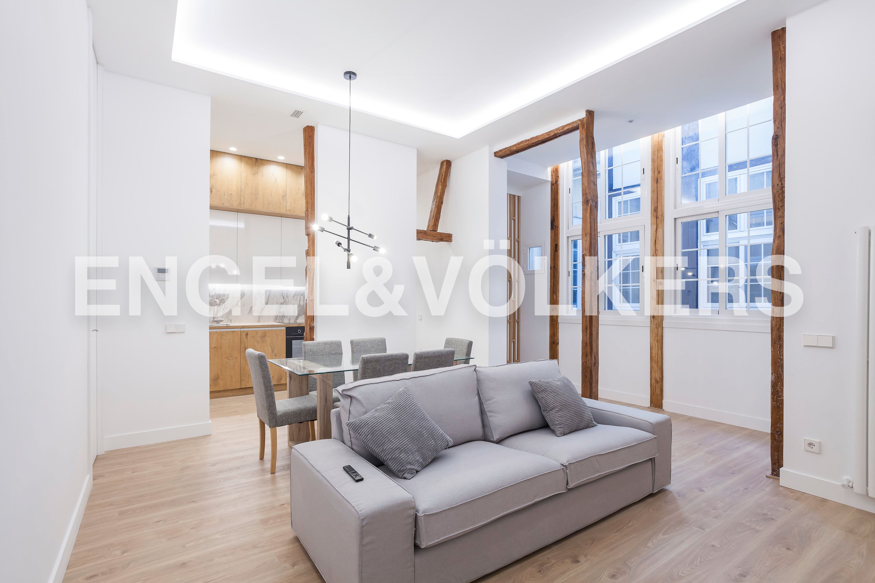 Living room of Apartment for sale in  Madrid Capital  with Air Conditioner, Heating and Furnished