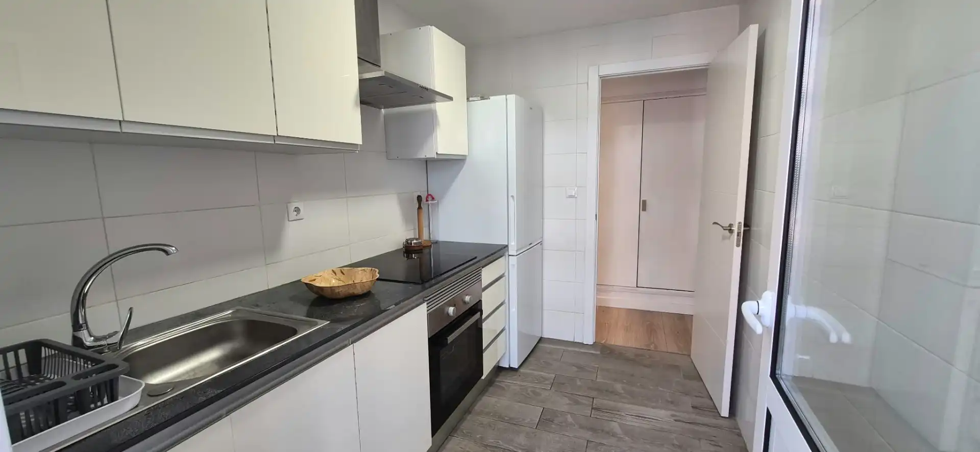 Kitchen of Flat for rent in Moncada  with Parquet flooring, Furnished and Oven