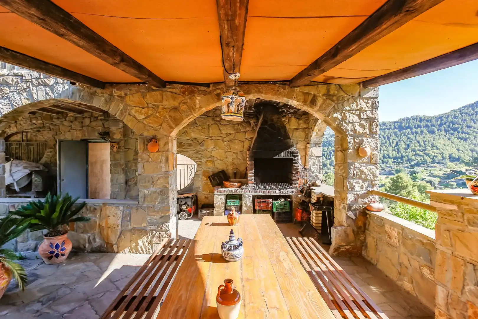 Terrasse von Country house zum Verkauf in Sant Vicenç de Castellet mit Heizung, Privatgarten und Terrasse