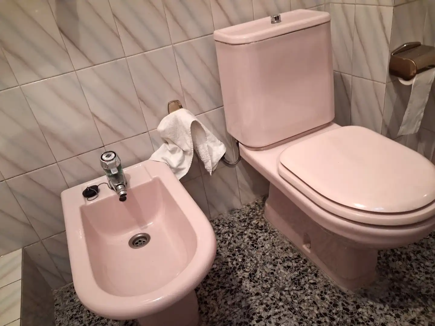 Badezimmer von Geschaftsraum zum Verkauf in Zaragoza mit Möbliert