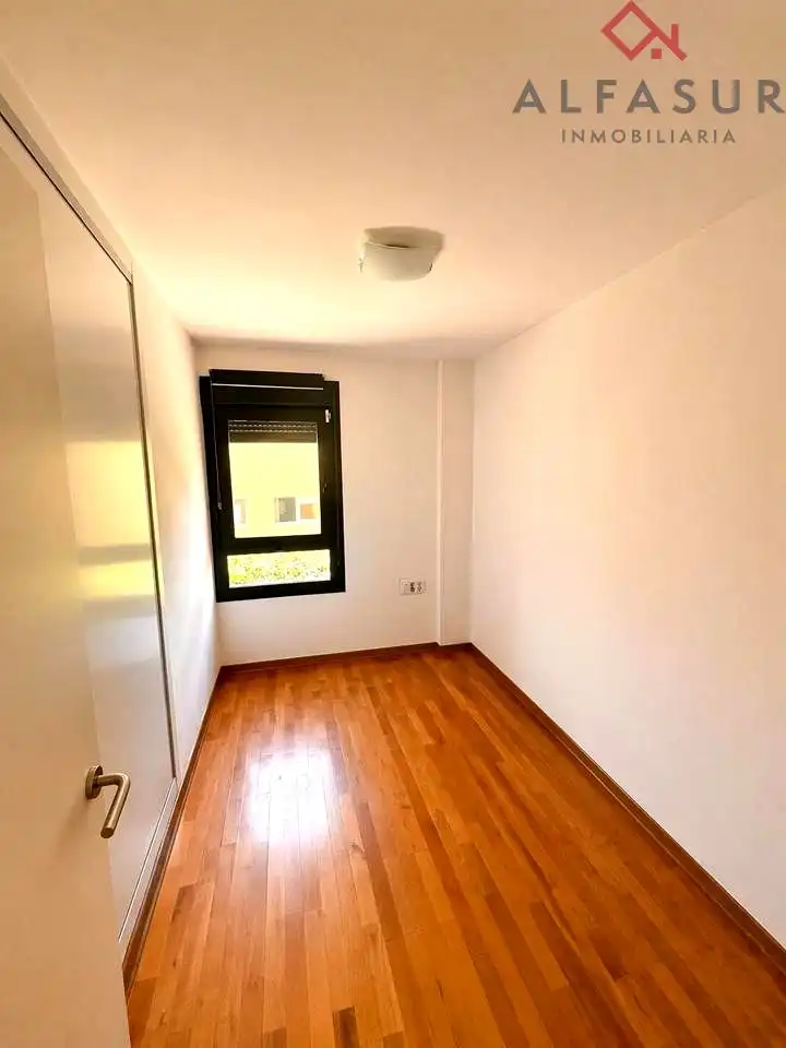 Habitación de Piso de alquiler en Málaga con Aire acondicionado y Parquet