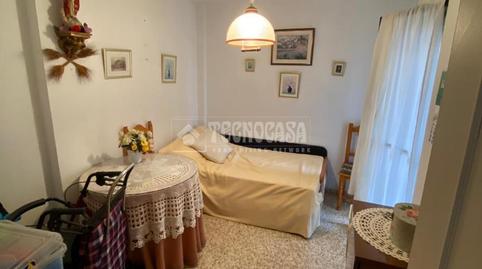 Photo 2 of Flat for sale in C. Comendador Bobadilla, Barrio de Ciudad Jardín, Málaga Capital