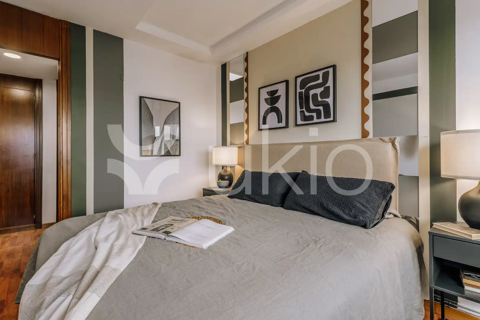 Bedroom of Flat for rent in Madrid  with Air Conditioner, Heating and Furnished