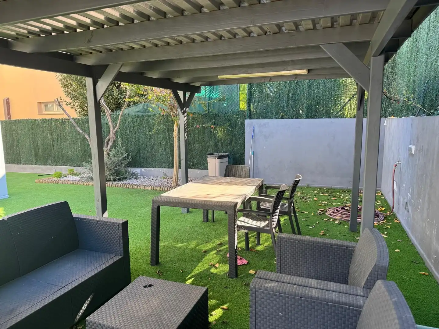 Terrasse von Haus oder Chalet zum Verkauf in Quart mit Klimaanlage, Heizung und Privatgarten