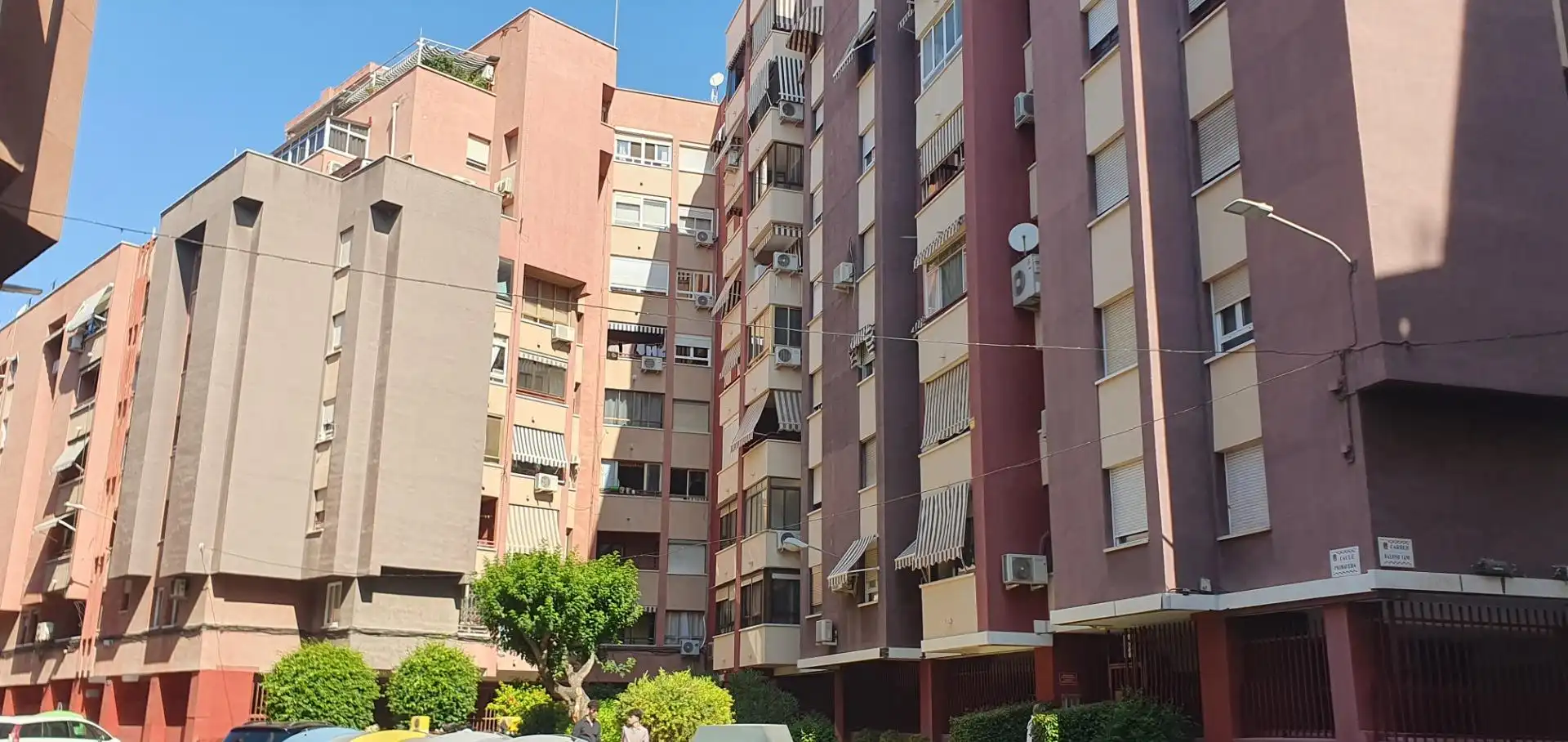 Habitación en Calle PRIMAVERA, Carolinas Altas