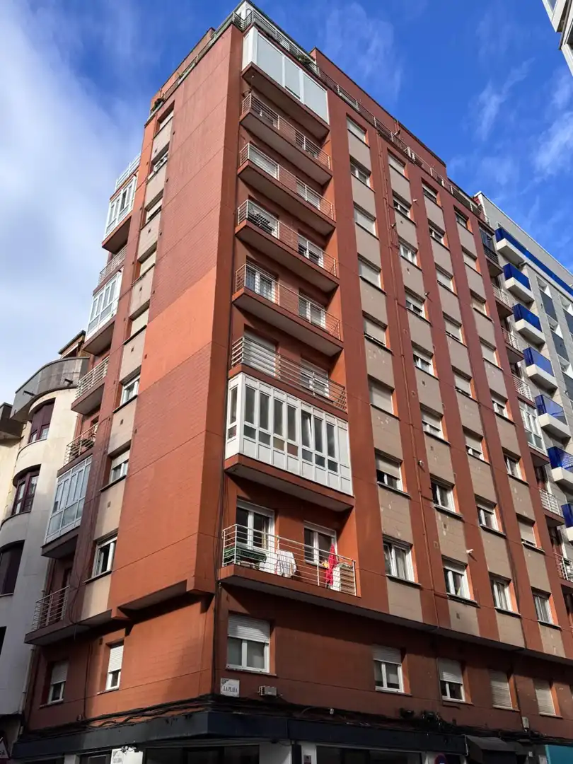 Vista exterior de Piso en venta en Gijón  con Calefacción, Parquet y Terraza