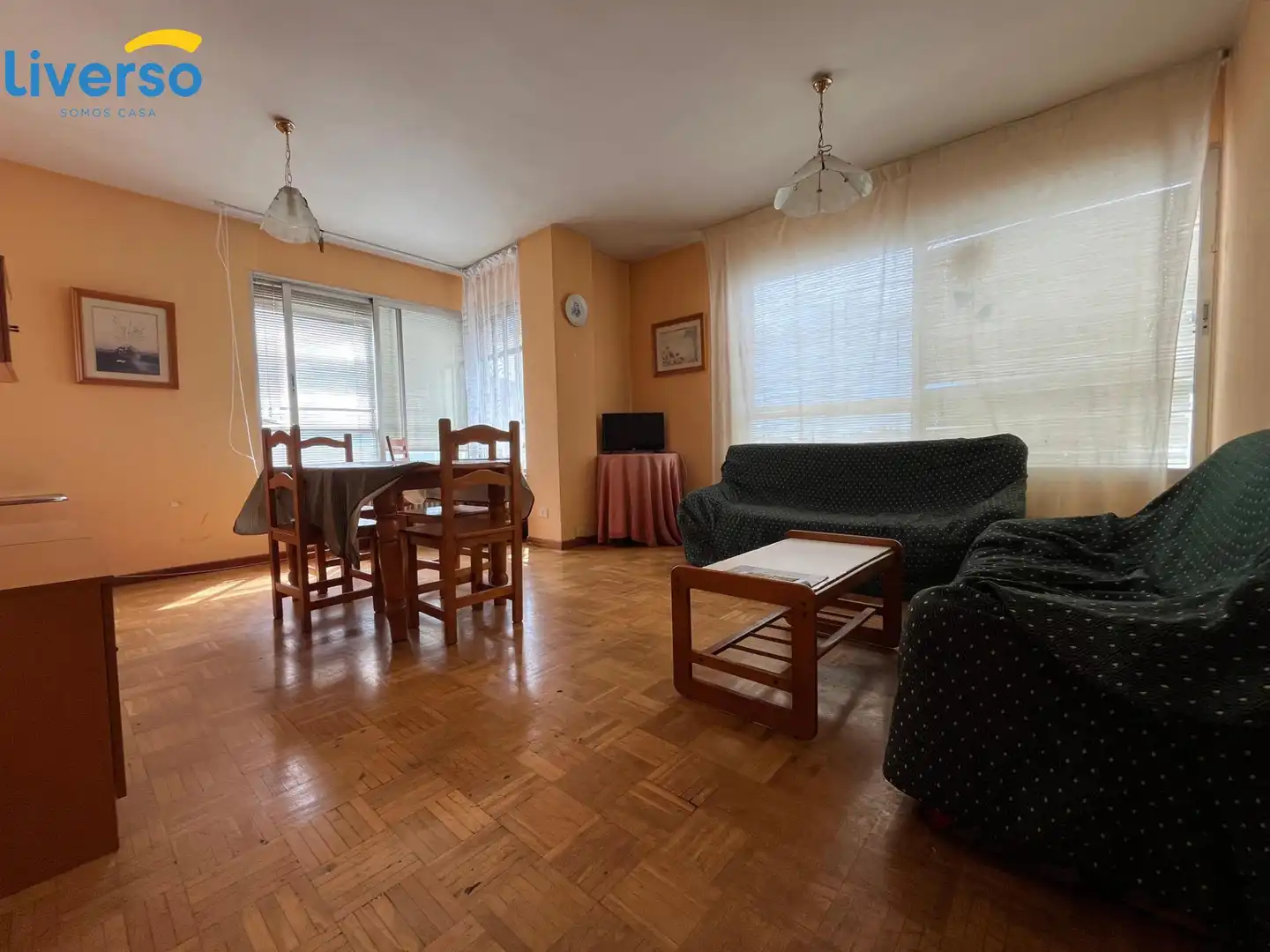 Habitació a Avenida CANTABRIA, Reyes Católicos