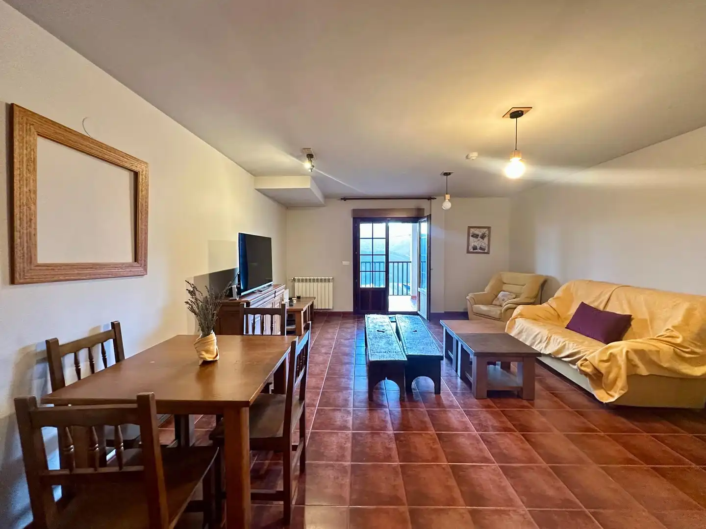 Sala de estar de Casa o chalet en venta en Oencia con Aire acondicionado, Calefacción y Terraza