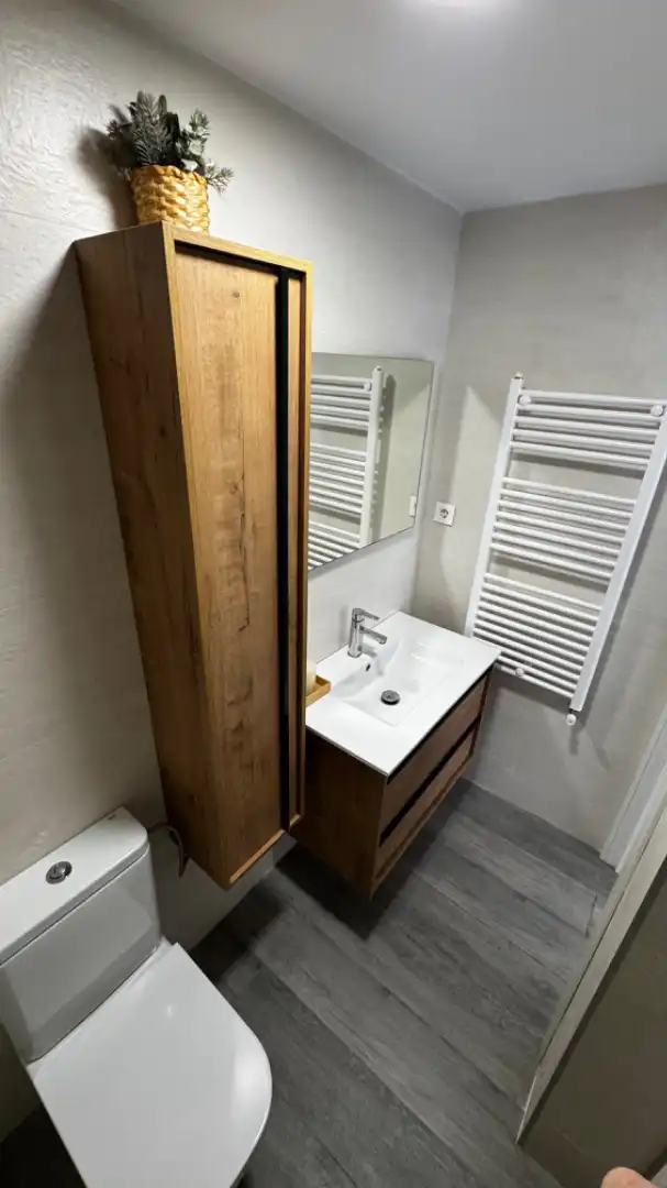 Baño de Piso en venta en Torredembarra con Calefacción, Terraza y Horno