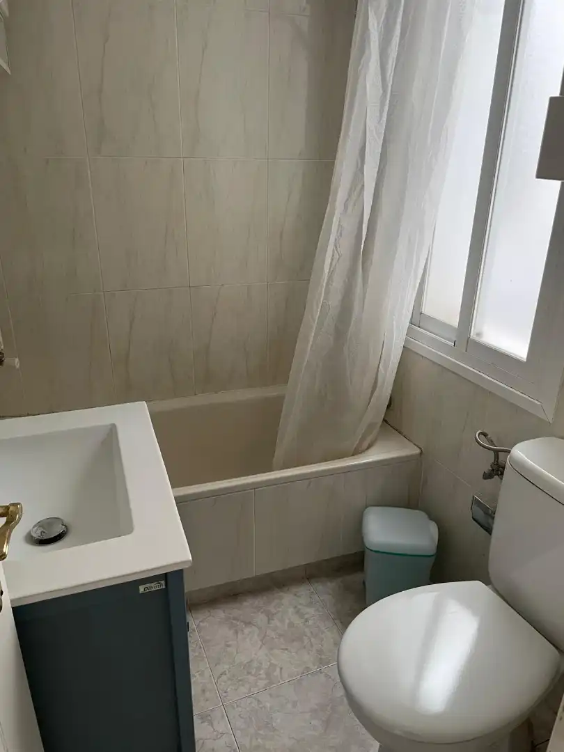 Flat with terrace for sale in Ciudad Lineal, imagen 11