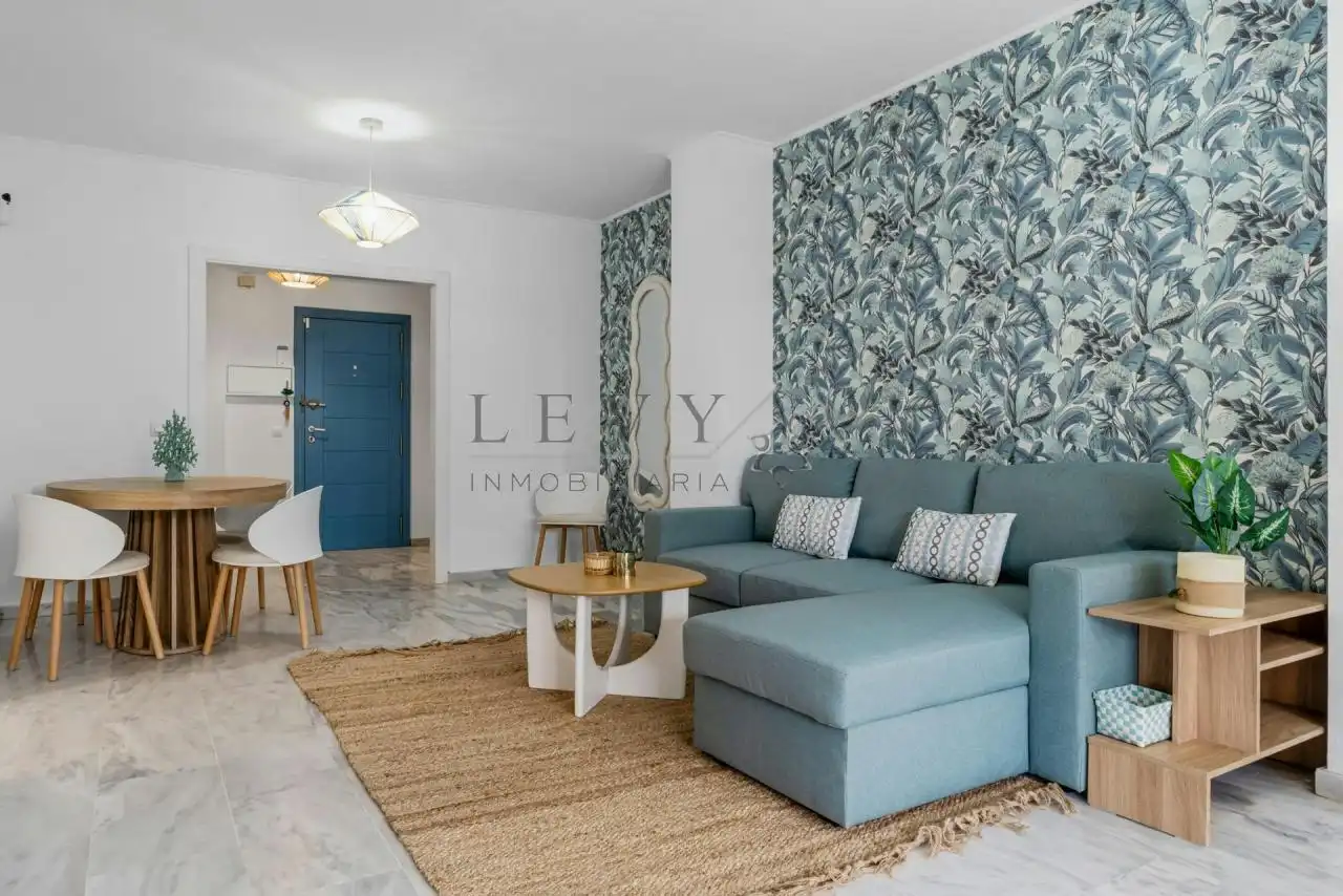 Sala d'estar de Planta baixa de lloguer en Marbella amb Calefacció, Terrassa i Piscina