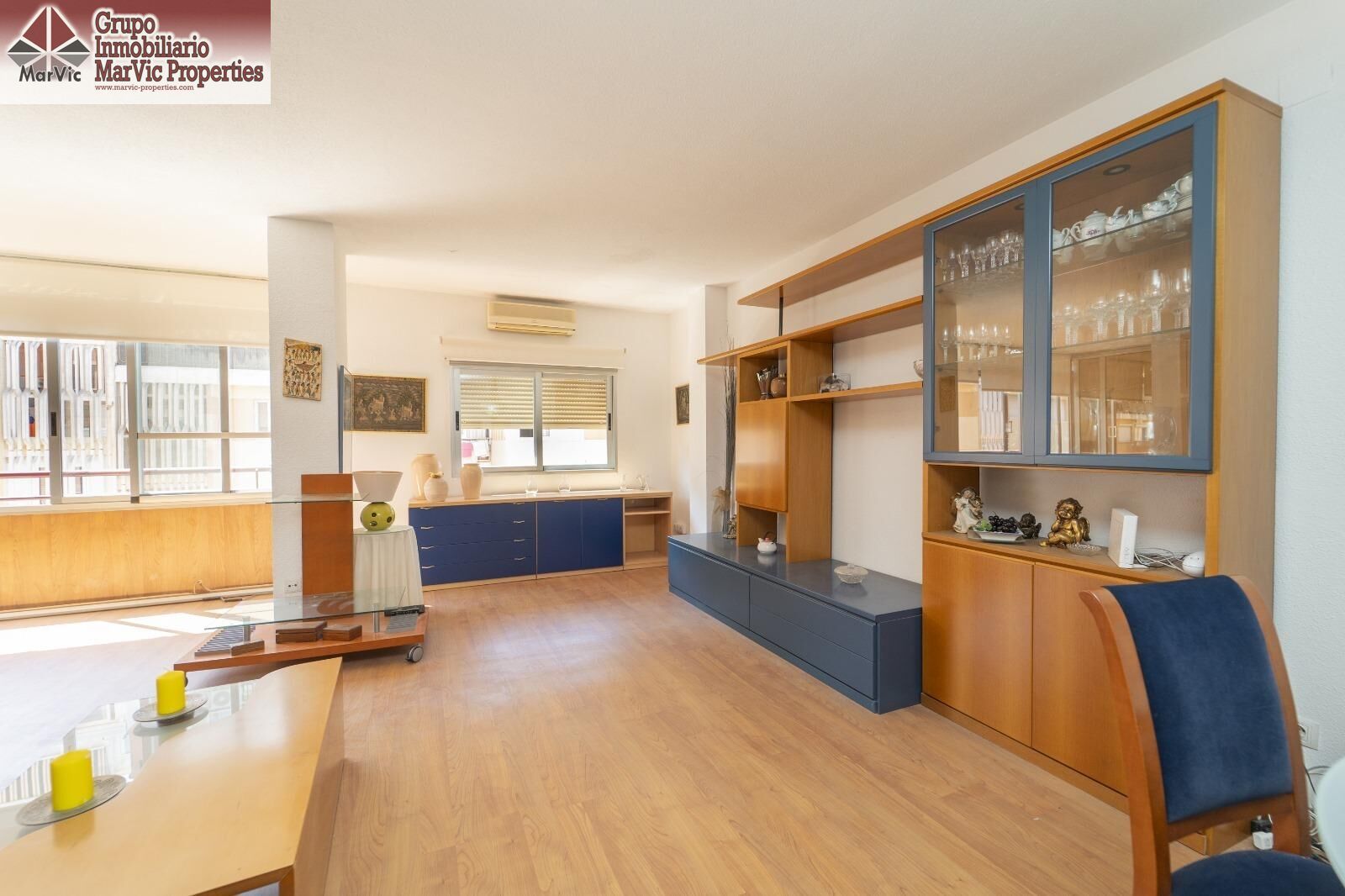 Sala de estar de Piso en venta en Benidorm con Aire acondicionado y Terraza